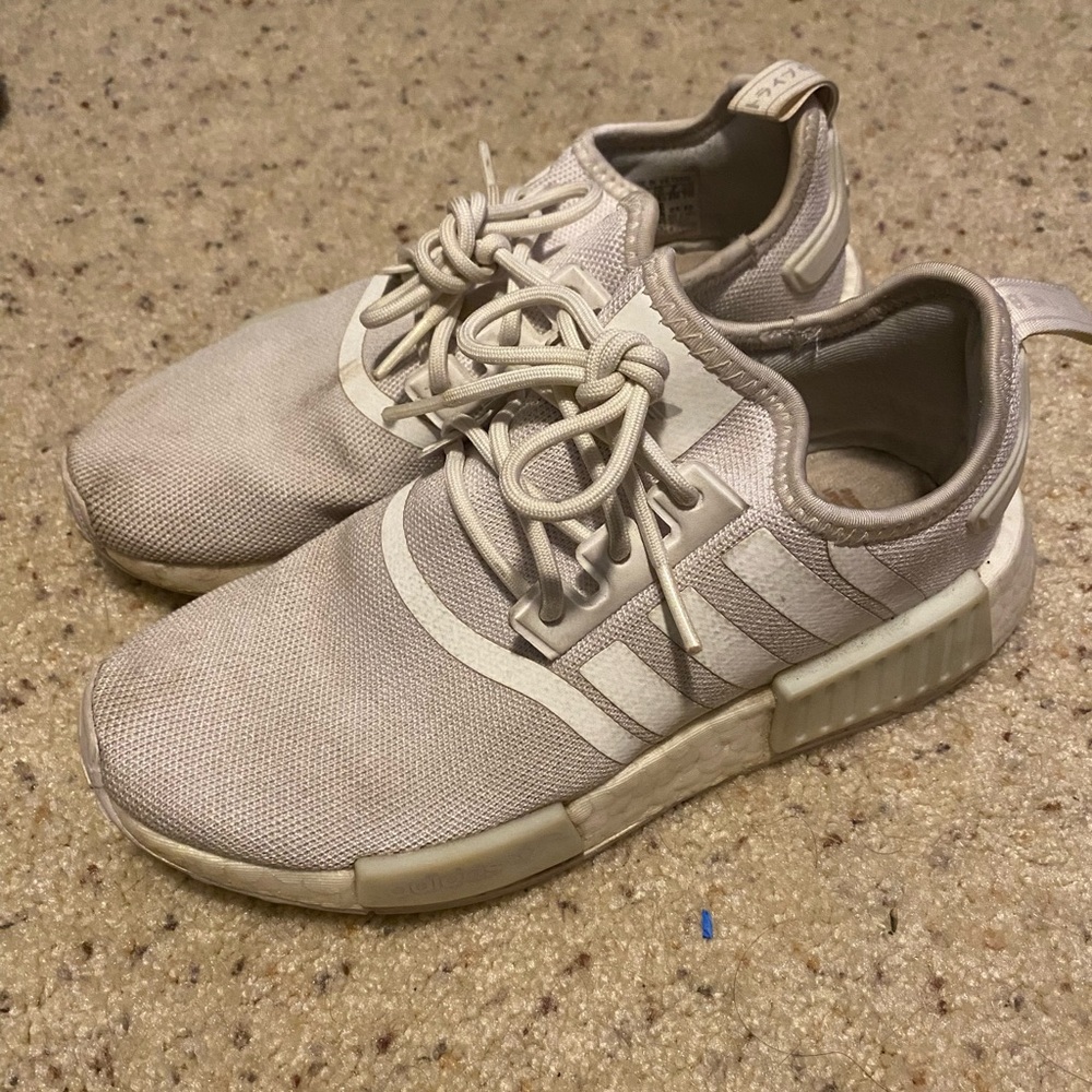 adidas Women's Cream Sneakers